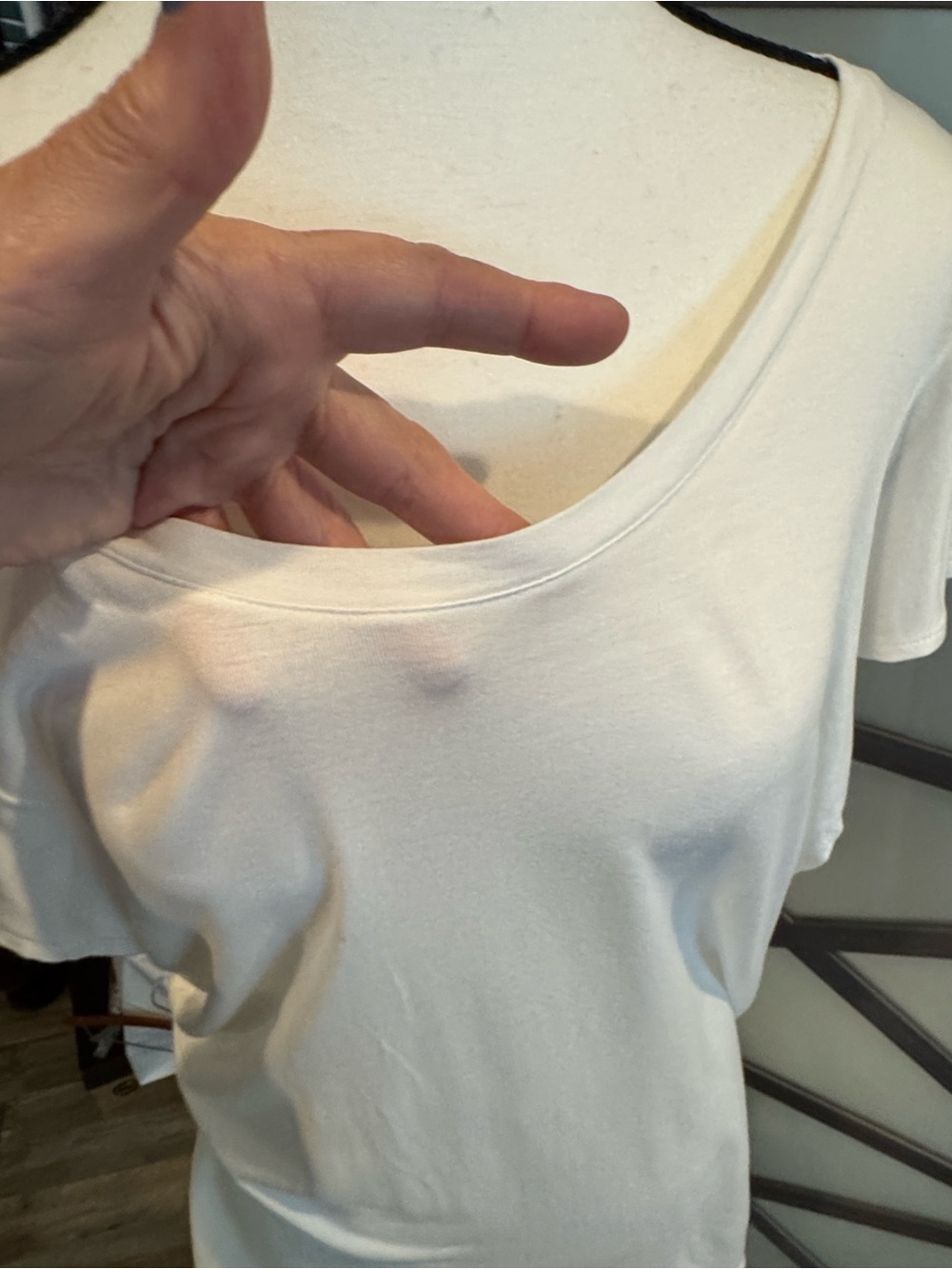 Old Navy Rayon White Scoop Neck Rayon Top With Flutter Sleeve XL - Picture 3 of 8